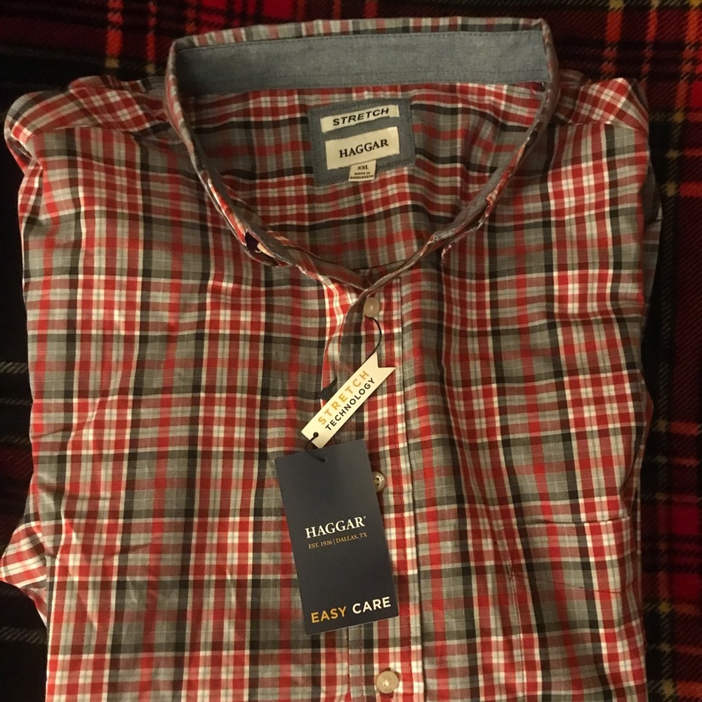Haggar stretch comfortable plaid long sleeve casual dress shirt w/pleating back